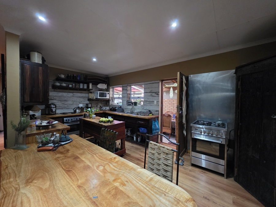 3 Bedroom Property for Sale in Wavecrest Eastern Cape